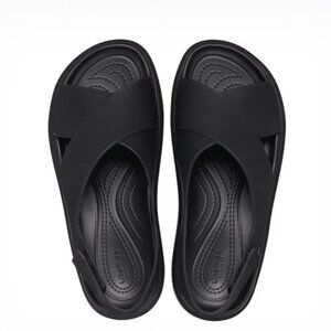 NWT Crocs Brooklyn Luxe Cross Strap